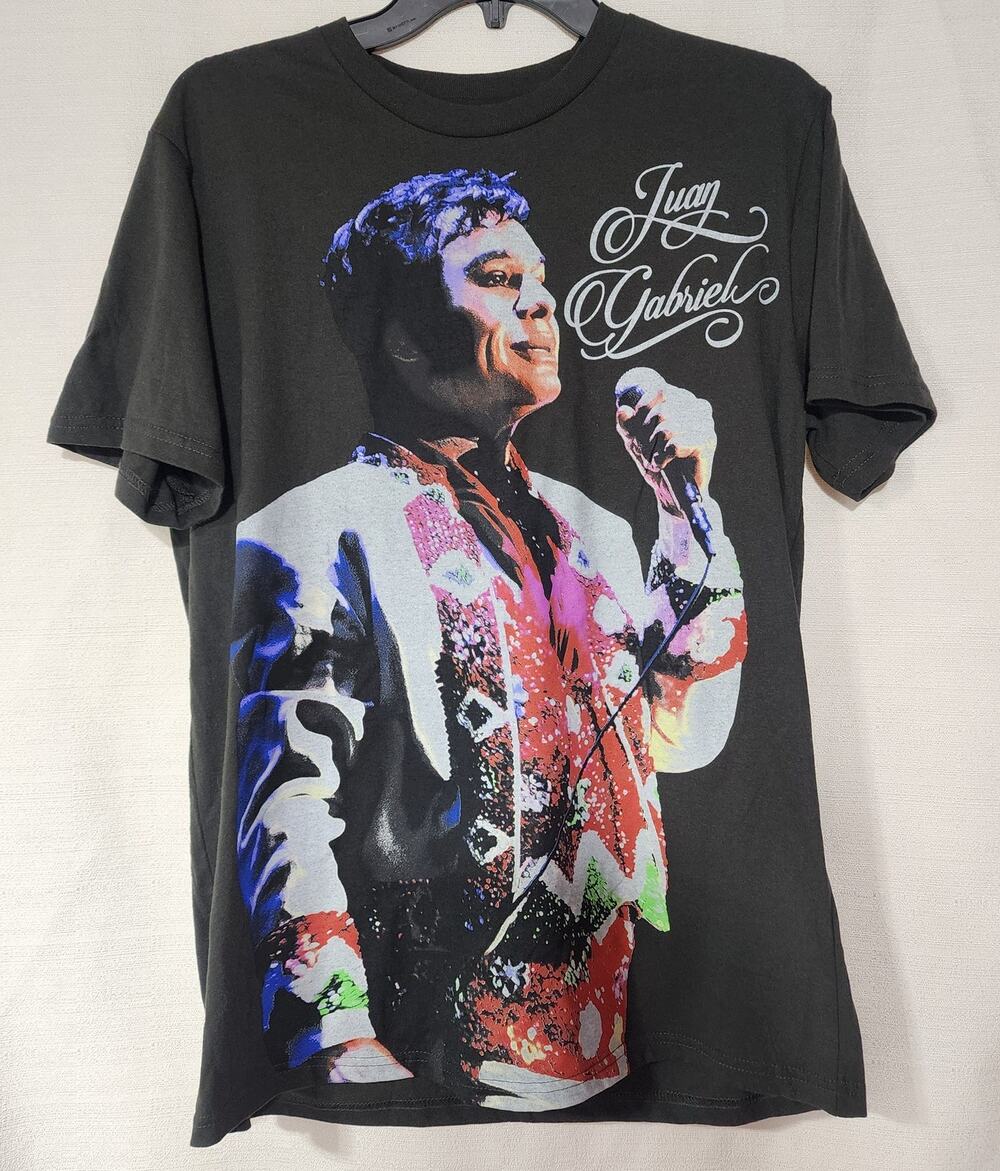 Juan Gabriel shirt size medium men's